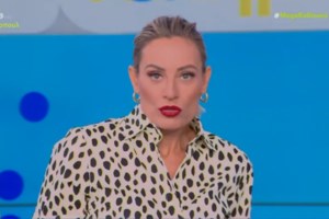 Ντόρα Κουτροκόη: Η "αντιπρόταση σοκ" που της έκανε ο ΣΚΑΪ - Τι αποκάλυψε για Οικονόμου και Παυλόπουλο μετά το κόψιμο